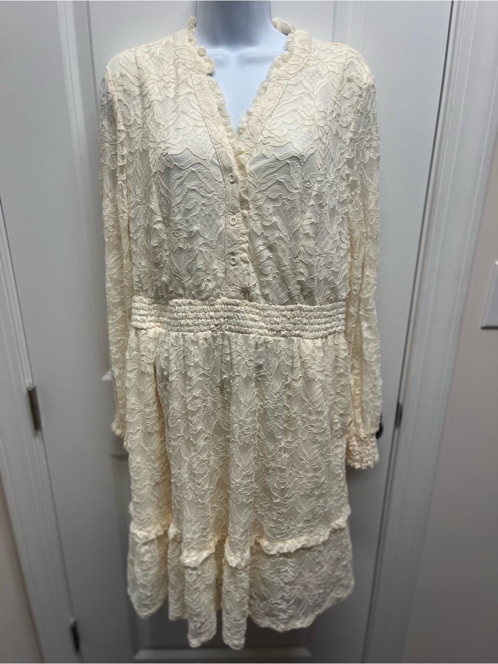 Torrid Mini Stretch Lace Tiered Dress Pristine Ivory White Plus Size 0 (12) NWT - Picture 2 of 10